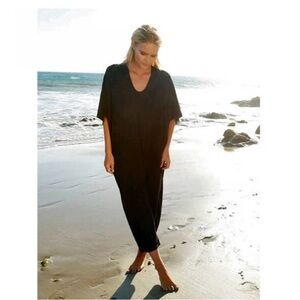 (One Size PLUS) Barefoot Dreams Caftan Nightgown